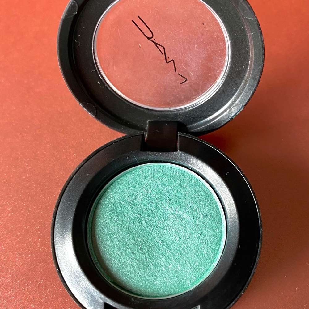 MAC Cosmetics Eyeshadow